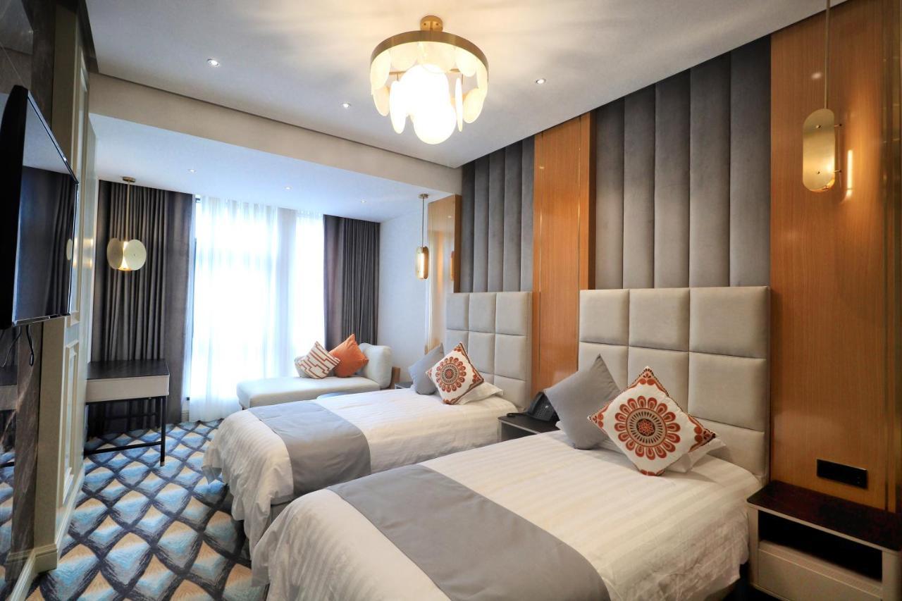 The Rumi Hotel & Residences Ντουσαμπέ Εξωτερικό φωτογραφία